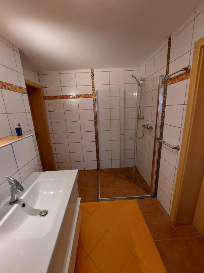 Lovely Appartment With Private Patio And Private Entrance In Luxembourg 60M2 Saeul Exteriör bild