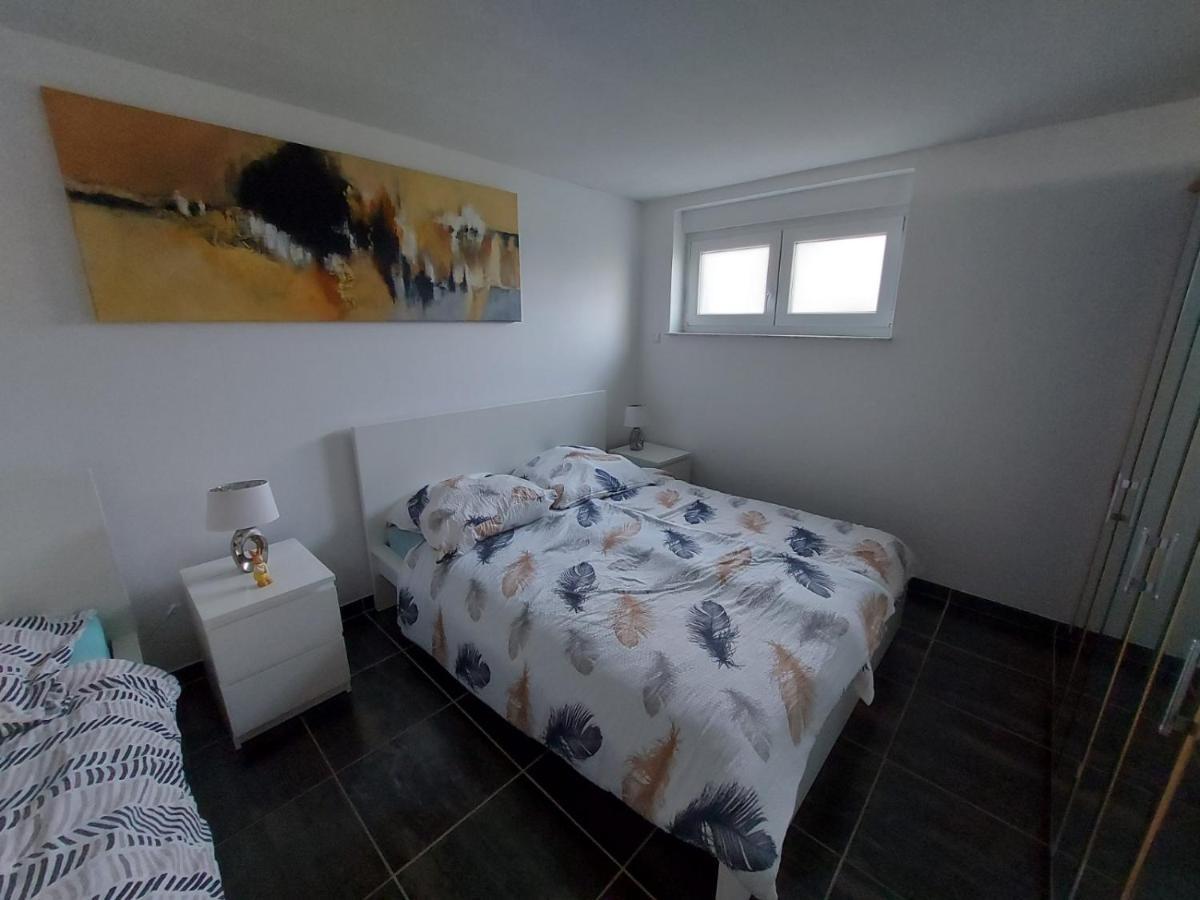 Lovely Appartment With Private Patio And Private Entrance In Luxembourg 60M2 Saeul Exteriör bild